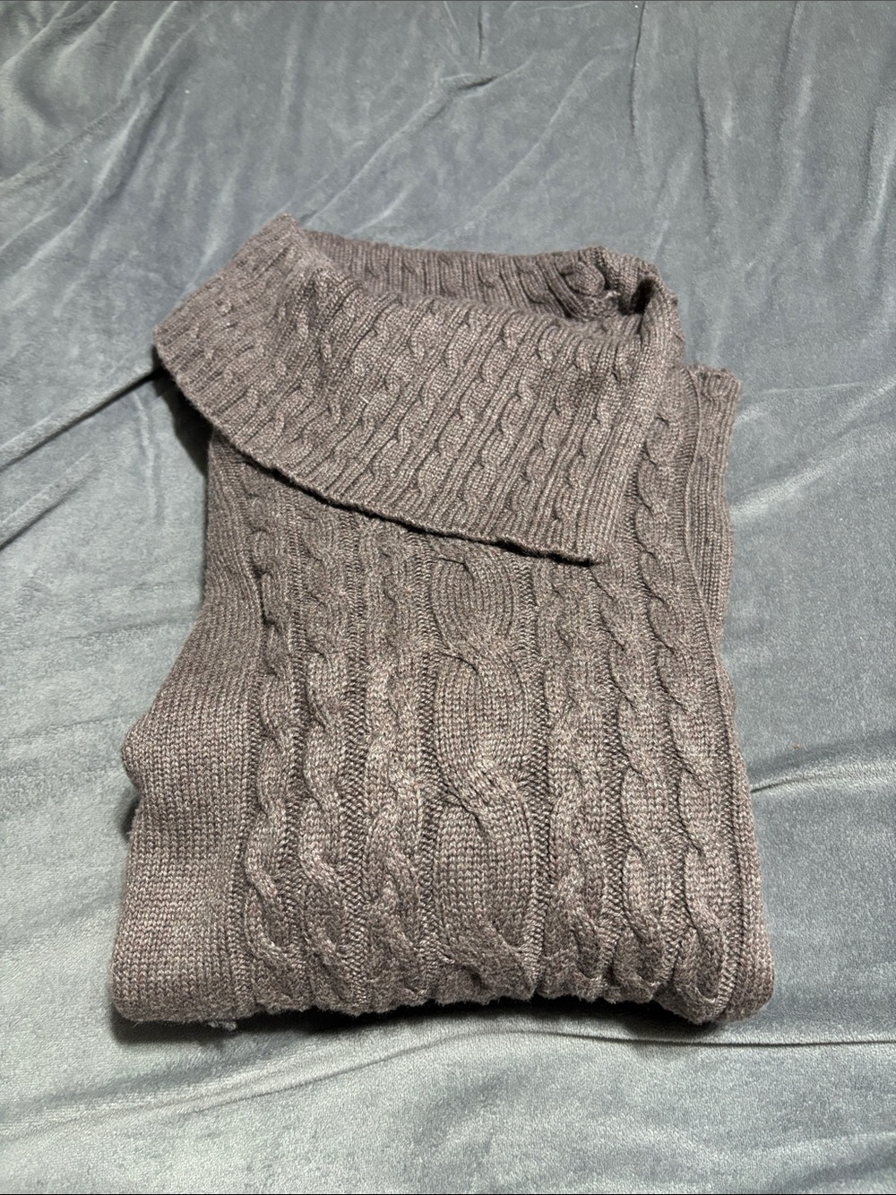 Cable-Knit Turtleneck Sweater - Charcoal Gray